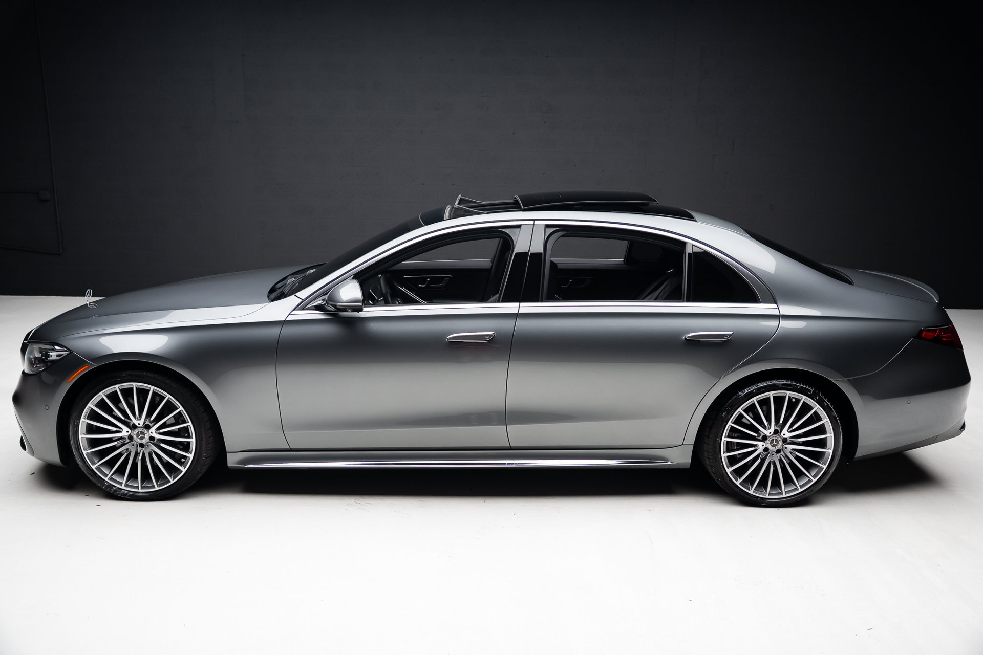 Used 2022 Mercedes-Benz S 580 4MATIC Sedan image 16