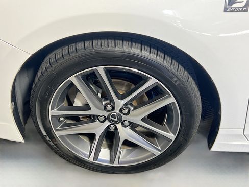 Used 2015 Lexus CT 200h w/ Navigation Package image 34