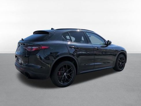 Used 2019 Alfa Romeo Stelvio w/ Nero Edizione image 6
