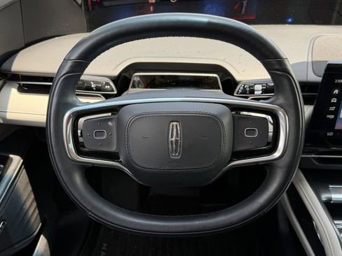 Used 2024 Lincoln Nautilus Reserve w/ Equipment Group 202A AWD/4WD image 12