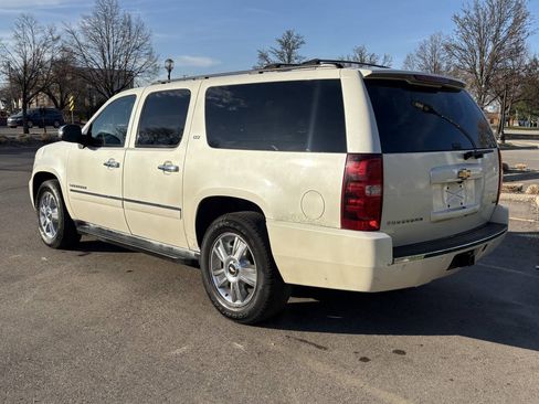 Used 2010 Chevrolet Suburban LTZ AWD/4WD image 11