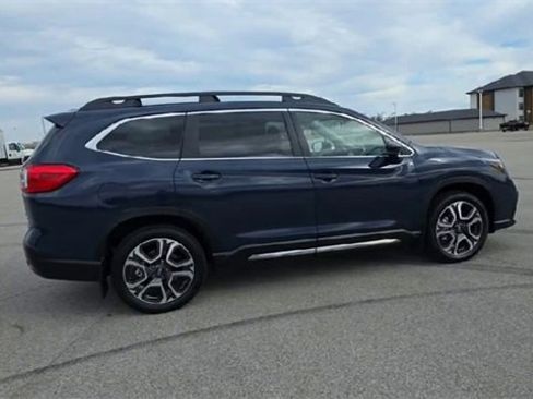 Used 2025 Subaru Ascent Limited image 8