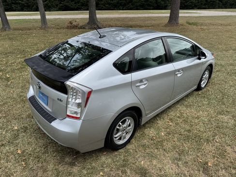 Used 2011 Toyota Prius Two FWD image 10