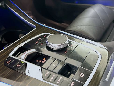 Used 2024 BMW X5 sDrive40i image 21