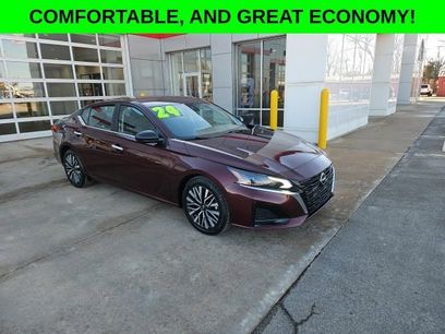 Used 2024 Nissan Altima 2.5 SV