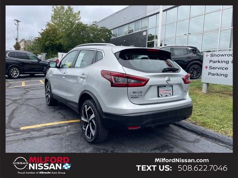 Used 2020 Nissan Rogue Sport SL AWD/4WD image 3