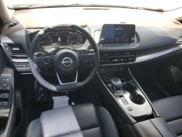 Used 2023 Nissan Rogue SV w/ SV Premium B Package FWD image 10