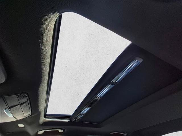 Used 2018 Mercedes-Benz C 300 Sedan image 12