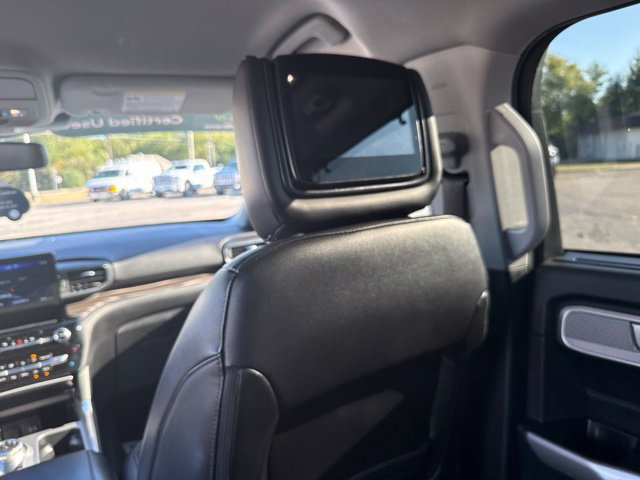 Used 2022 Ford Explorer Limited w/ Equipment Group 301A AWD/4WD image 28