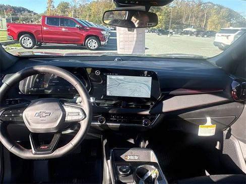 New 2026 Chevrolet Equinox RS w/ LPO, Floor Liner Package image 21