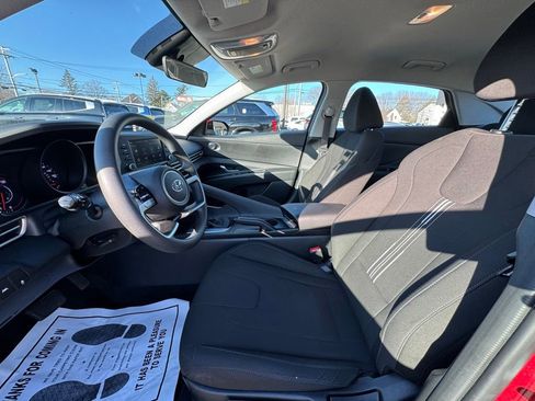 Used 2023 Hyundai Elantra SEL w/ Preferred Accessory Package image 23