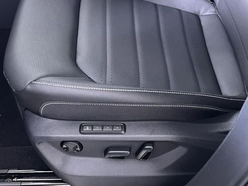 New 2025 Volkswagen Atlas SEL image 12