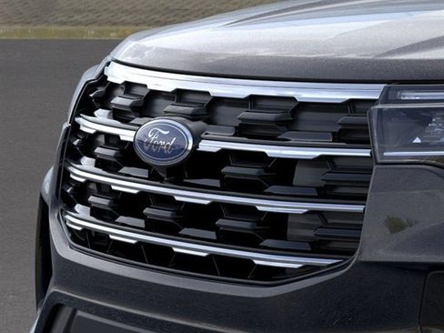 New 2026 Ford Explorer Active w/ Active Comfort Package image 17