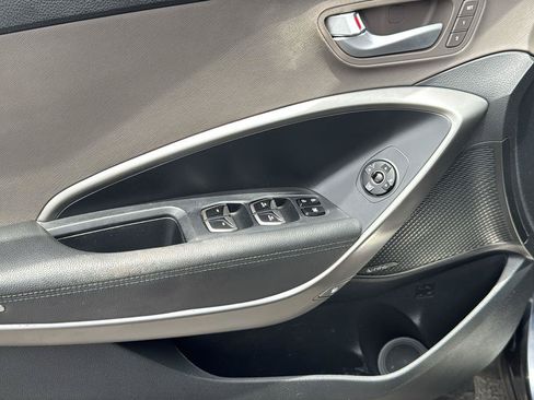 Used 2018 Hyundai Santa Fe FWD image 8