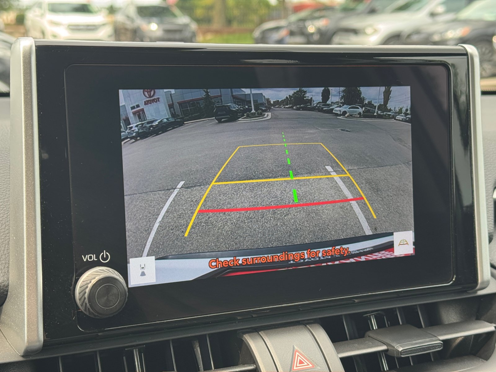 Used 2024 Toyota RAV4 XLE FWD image 21