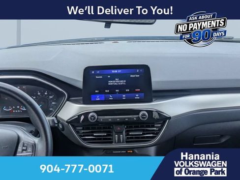 Used 2020 Ford Escape SE FWD image 18