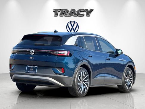 Used 2023 Volkswagen ID.4 Pro S Plus RWD image 4