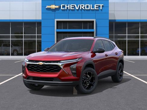 New 2026 Chevrolet Trax LT w/ Midnight Edition FWD image 6