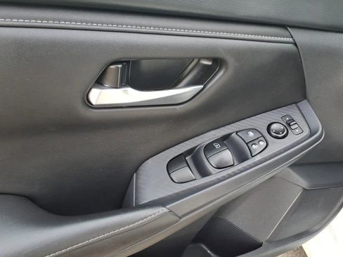 Used 2024 Nissan Sentra SV image 24