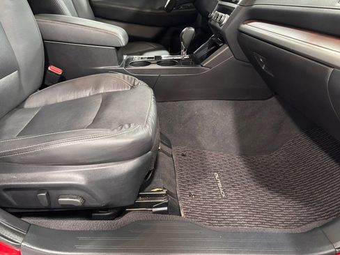 Used 2017 Subaru Outback 2.5i Limited image 18
