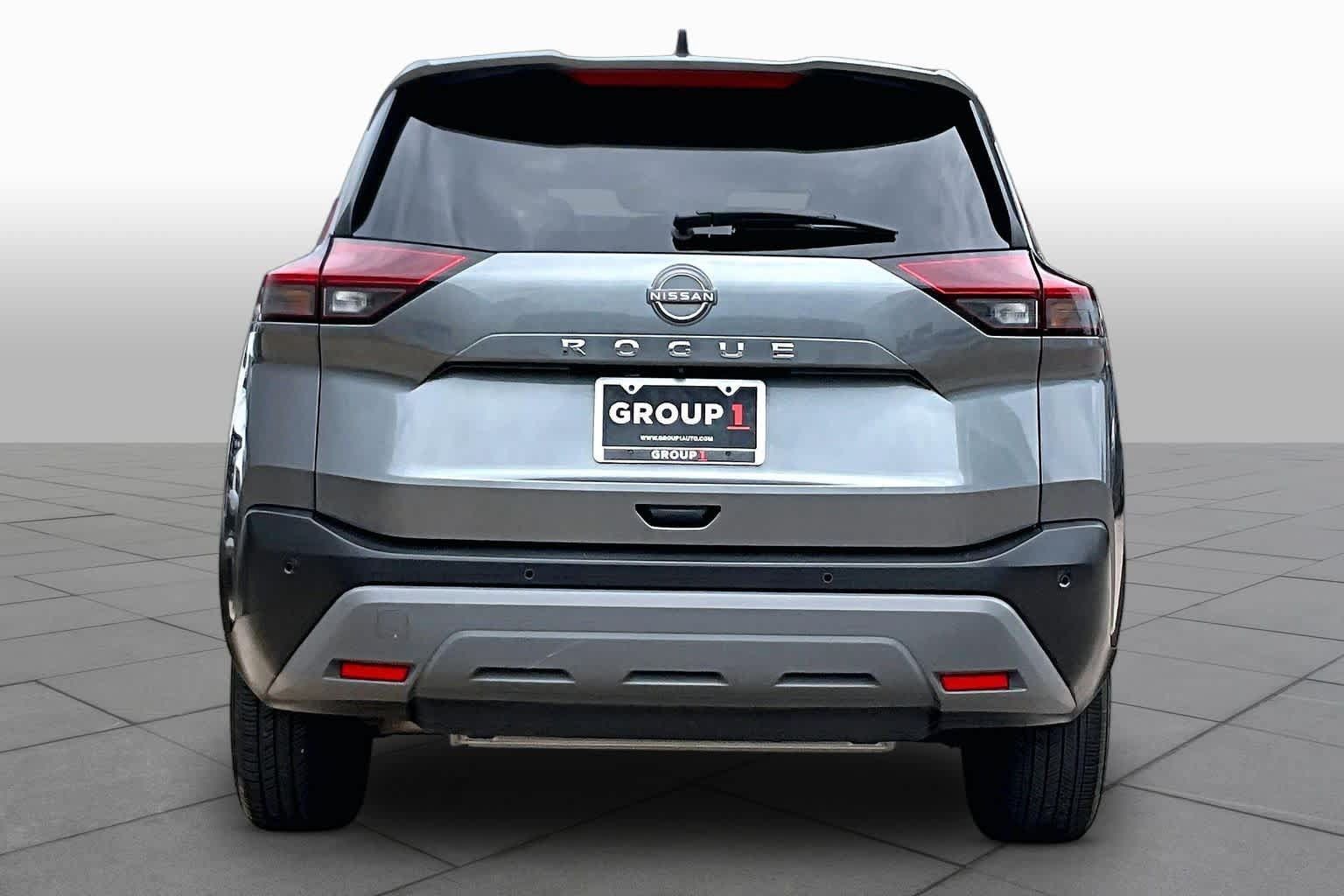 Used 2023 Nissan Rogue S FWD image 5