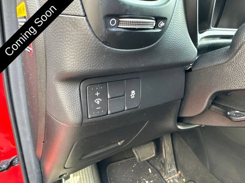 Used 2018 Kia Soul + FWD image 9
