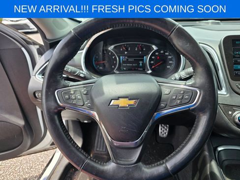 Used 2016 Chevrolet Malibu Premier w/ Driver Confidence Package II FWD image 12