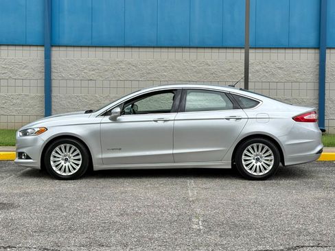 Used 2015 Ford Fusion SE w/ Equipment Group 502A FWD image 8