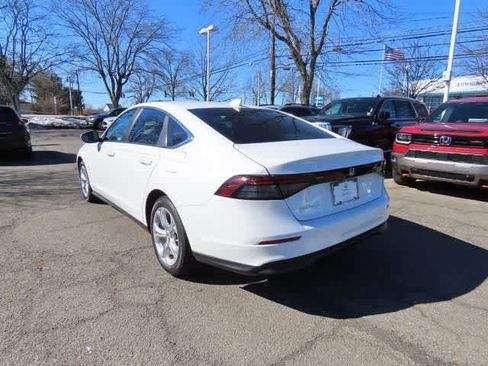 Certified 2023 Honda Accord LX image 4