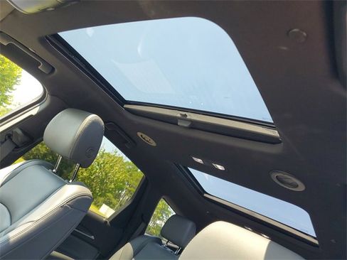 Used 2023 Buick Enclave Premium w/ Experience Buick Package image 10