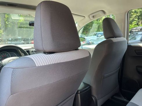 Used 2013 Toyota RAV4 LE FWD image 34