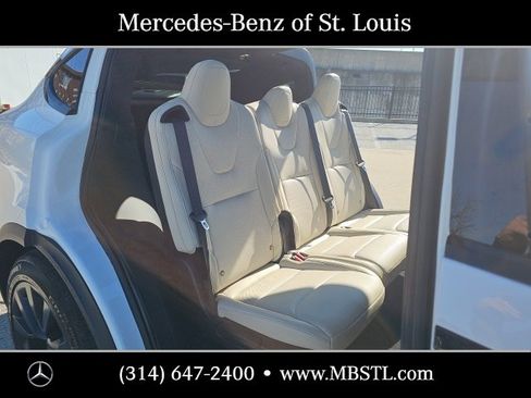 Used 2022 Tesla Model X image 16