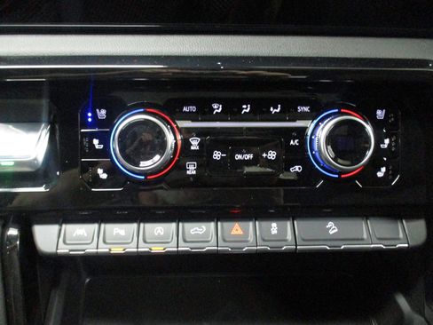 New 2026 GMC Sierra 1500 AT4 w/ Technology Package AWD/4WD image 53
