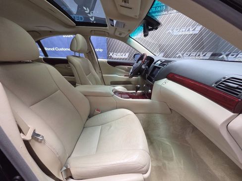 Used 2010 Lexus LS 460 image 26