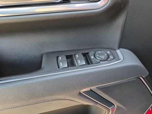 Used 2023 Chevrolet Silverado 1500 LT image 28