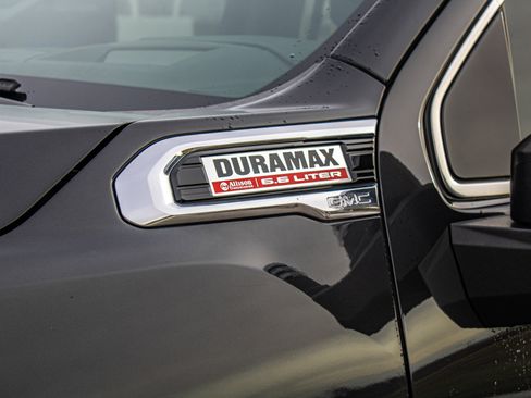 Used 2020 GMC Sierra 2500 Denali w/ Denali Ultimate Package image 8