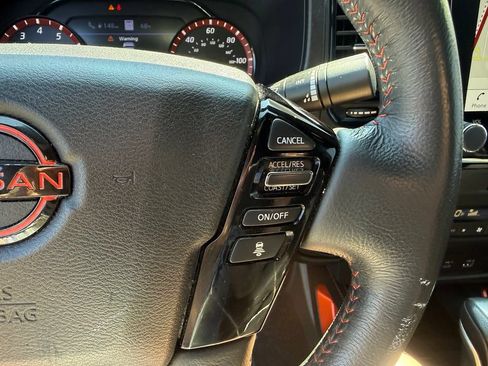 Certified 2024 Nissan Frontier PRO-4X w/ Pro Premium Package AWD/4WD image 30