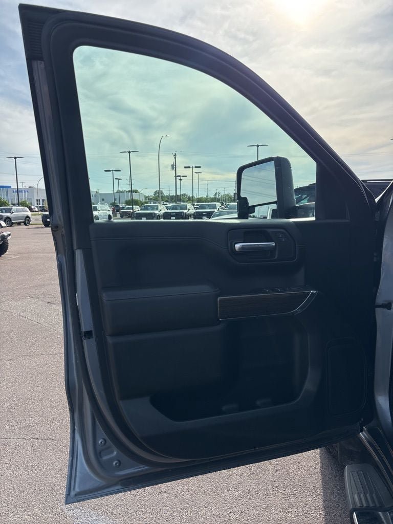 Used 2022 Chevrolet Silverado 1500 RST AWD/4WD image 12