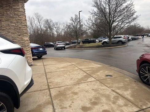 Certified 2024 Lexus ES 350 w/ Premium Package image 6