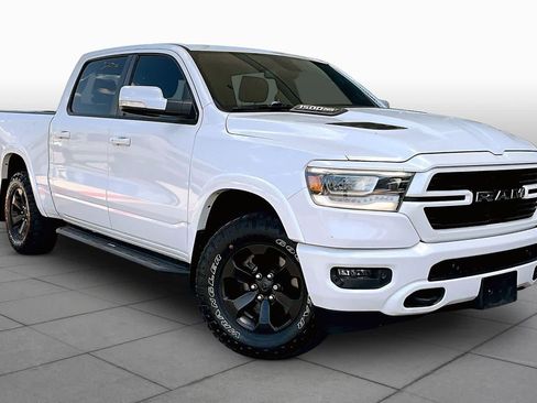 Used 2019 RAM 1500 Laramie w/ Sport Appearance Package AWD/4WD image 3