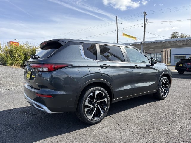 Used 2024 Mitsubishi Outlander SE FWD image 6