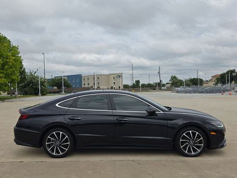 Used 2023 Hyundai Sonata Limited FWD image 2