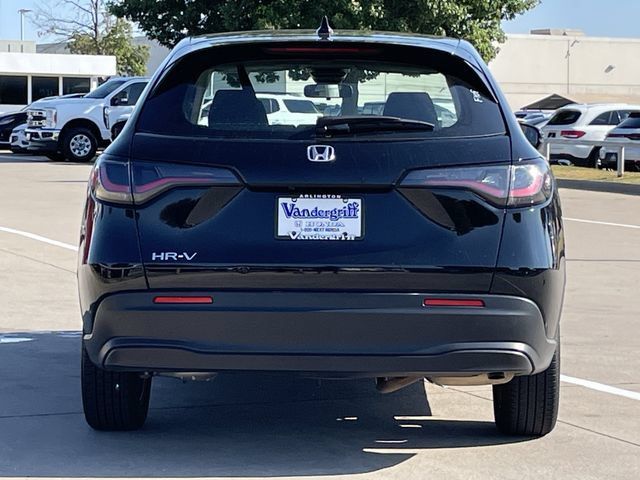 Certified 2025 Honda HR-V LX image 5