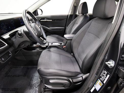 Certified 2024 Kia Seltos X-Line AWD/4WD image 14
