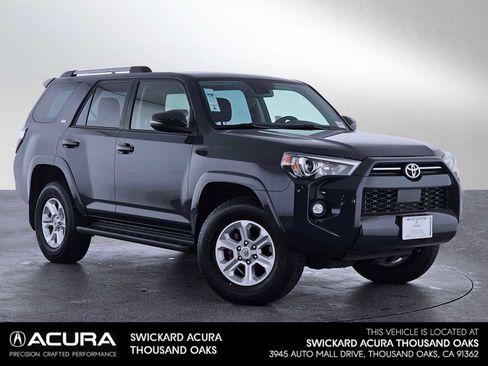 Used 2024 Toyota 4Runner SR5 Premium image 1