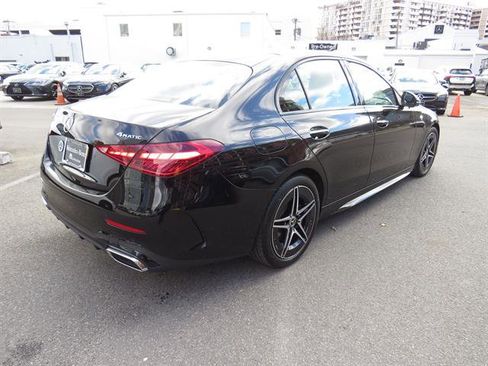 Used 2025 Mercedes-Benz C 300 4MATIC Sedan image 4
