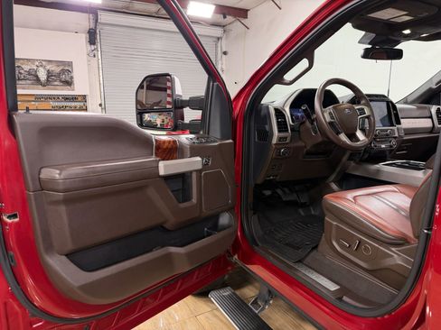 Used 2022 Ford F250 King Ranch w/ King Ranch Ultimate Package image 12