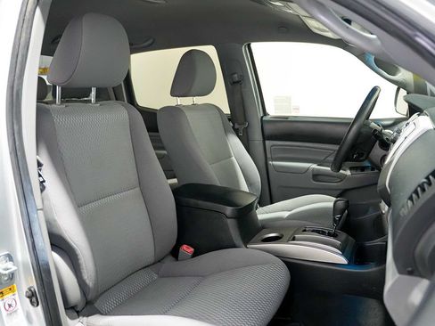 Used 2012 Toyota Tacoma PreRunner w/ SR5 Pkg RWD image 20
