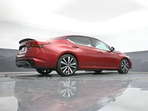 Used 2020 Nissan Altima 2.0 SR image 41