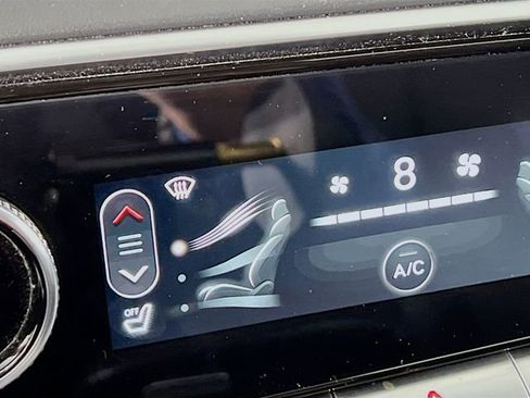 Used 2022 Genesis GV70 2.5T image 19